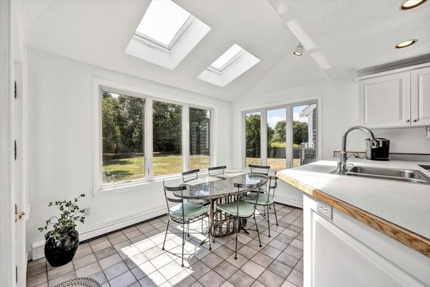 Dining room, Interior, Kitchen, Recessed Lighting