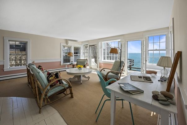 Home Office, Interior, Water