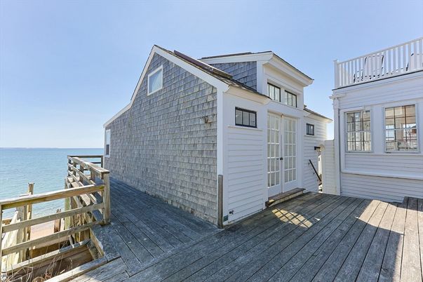 Exterior, Water