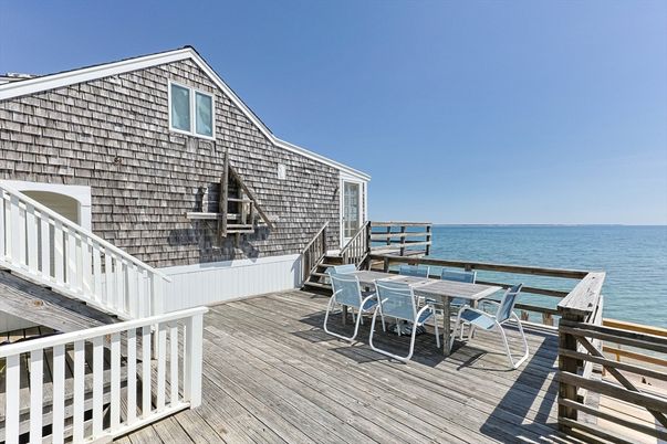 Exterior, Water