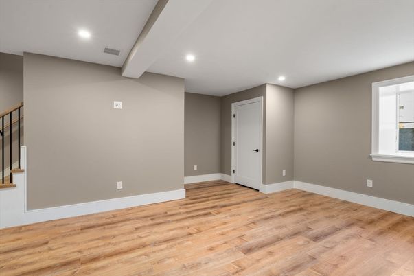Empty room, Interior, Recessed Lighting, Wood Texture Flooring