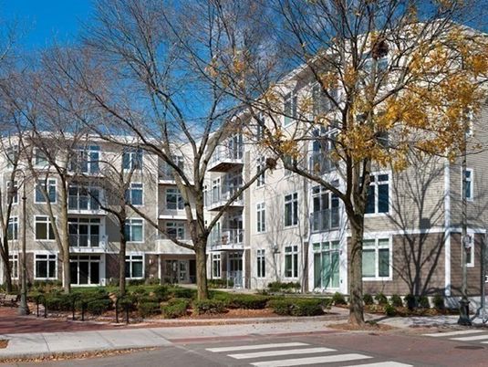 Exterior, Facade, Rowhouse