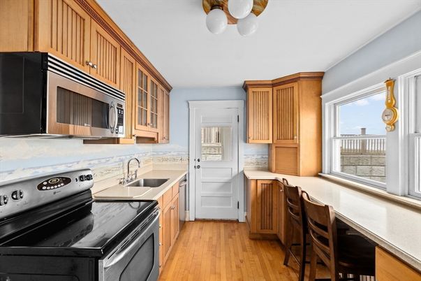 Interior, Kitchen, Stainless Steel Appliances, Wood Texture Flooring