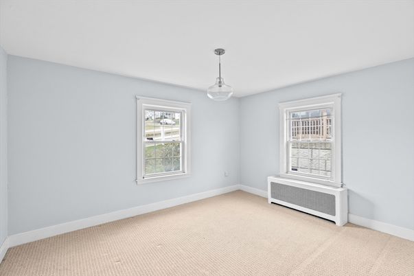 Empty room, Interior, Pendant Lights