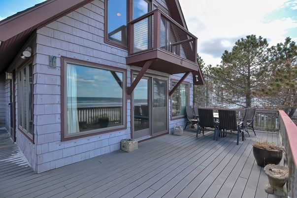 Exterior, Water