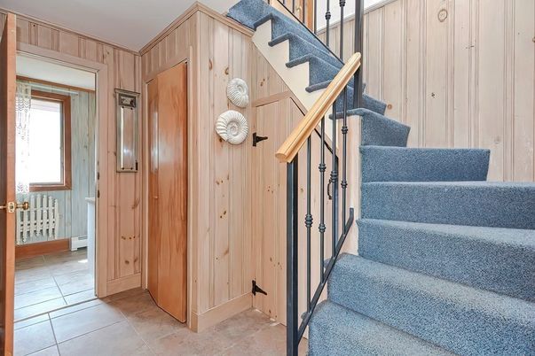 Interior, Wooden Walls