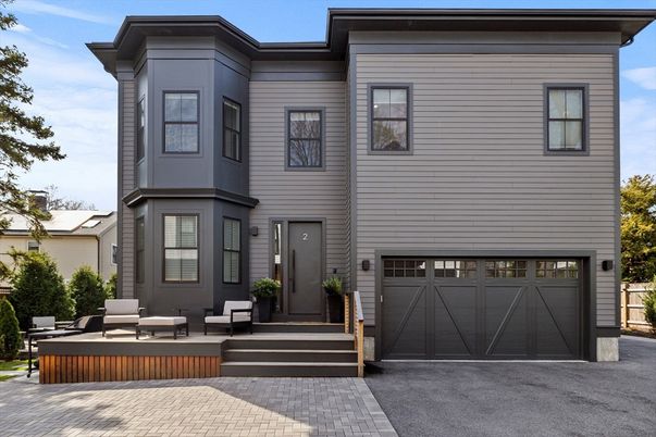 Attached, Exterior, Facade, Rowhouse