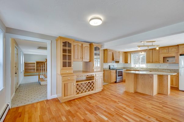 Interior, Kitchen, Pendant Lights, Wood Texture Flooring
