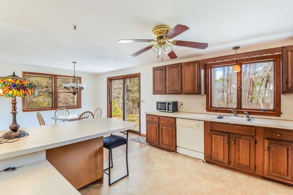 Dining room, Interior, Kitchen, Pendant Lights