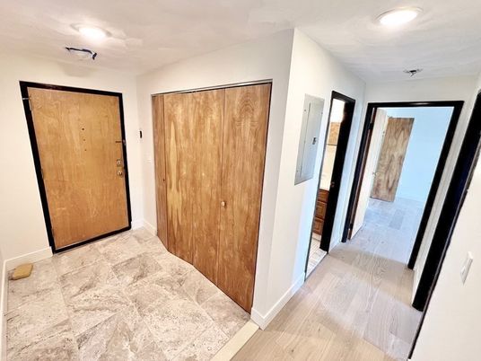 Interior, Recessed Lighting