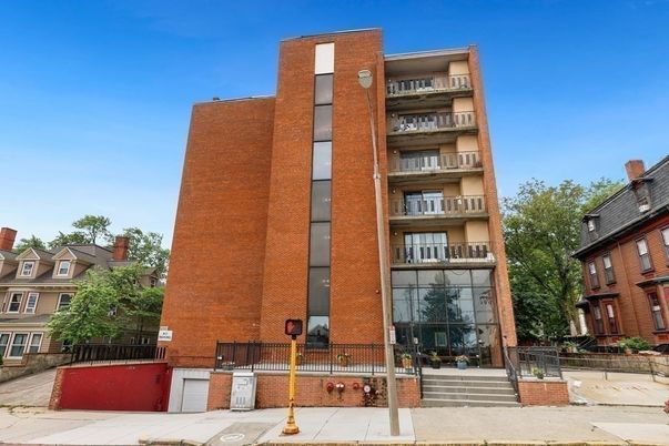 Exterior, Facade, Condo Building