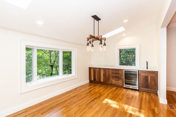Interior, Pendant Lights, Recessed Lighting, Wood Texture Flooring