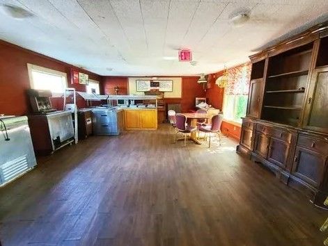 Chandelier, Dining room, Interior, Kitchen, Wood Texture Flooring