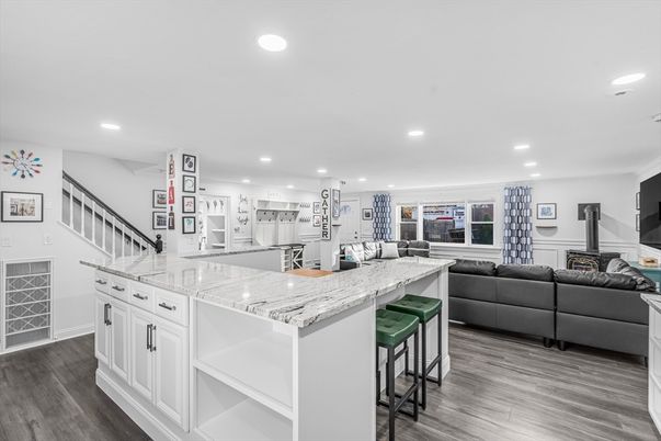 Interior, Kitchen, Living room, Pendant Lights, Recessed Lighting, Wood Texture Flooring