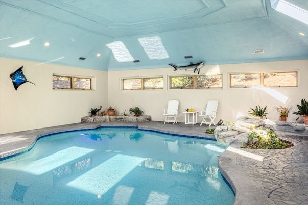 Interior, Pool, Recessed Lighting