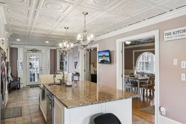 Chandelier, Dining room, Interior, Kitchen, Recessed Lighting