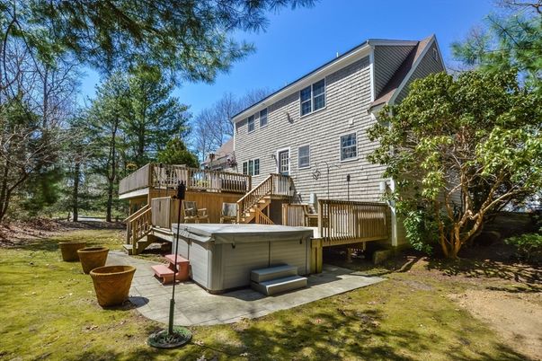 Backyard, Exterior, Hot Tub