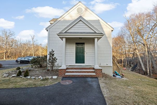 Exterior, Facade, None