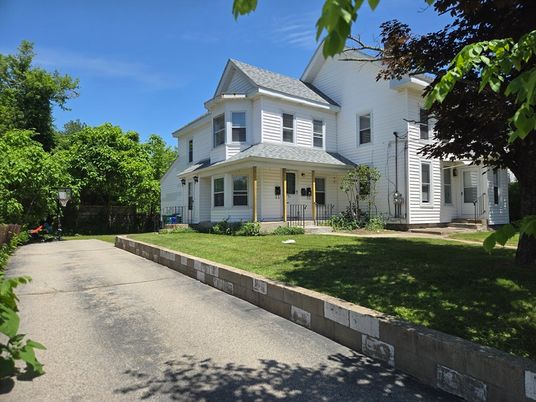 Exterior, Facade, Queen Anne Victorian