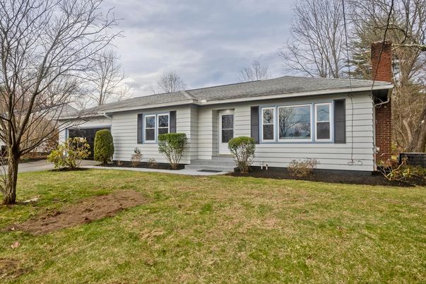 Backyard, Exterior, Facade, Cape Cod