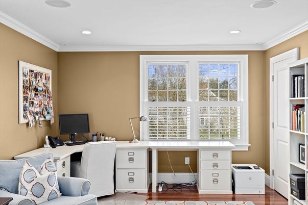 Home Office, Interior, Recessed Lighting, Wood Texture Flooring