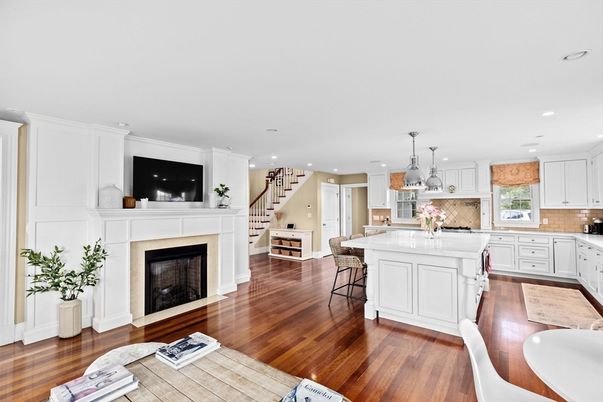 Fireplace, Interior, Kitchen, Pendant Lights, Recessed Lighting, Wood Texture Flooring
