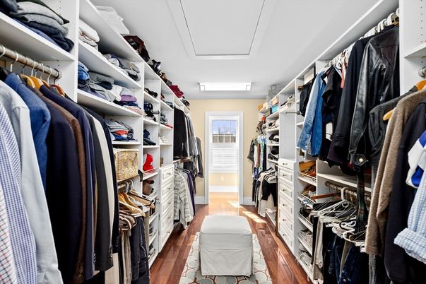Interior, Walk-in Closets, Wood Texture Flooring