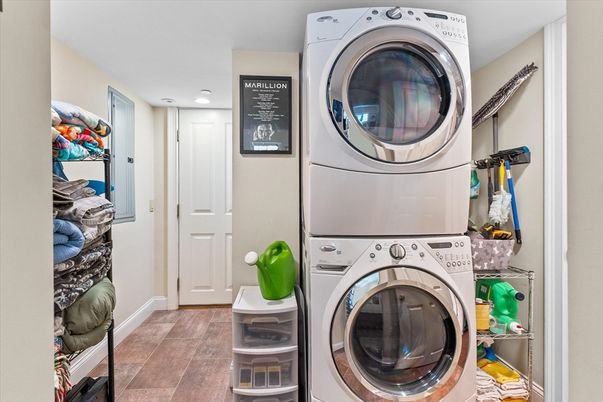Interior, Recessed Lighting, Utility Closets, Washer