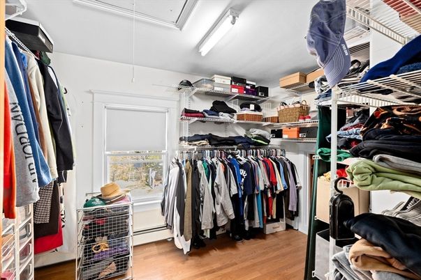 Interior, Walk-in Closets, Wood Texture Flooring