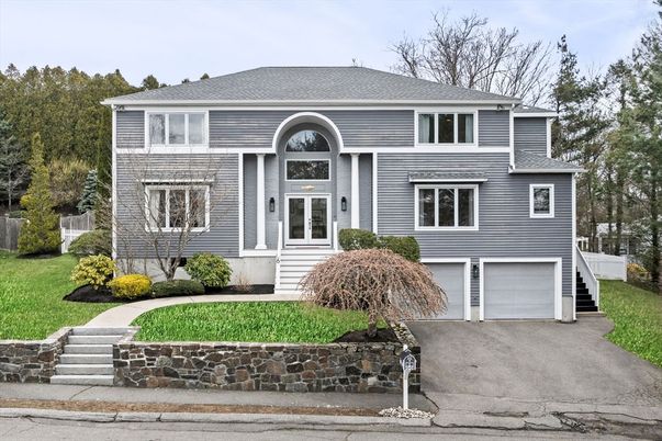 Attached, Exterior, Facade, Raised Ranch