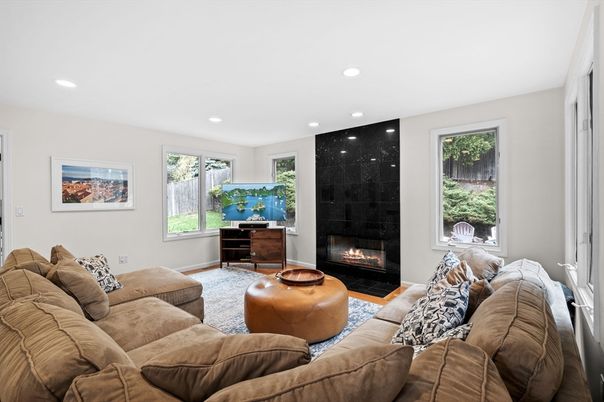 Fireplace, Interior, Living room, Recessed Lighting