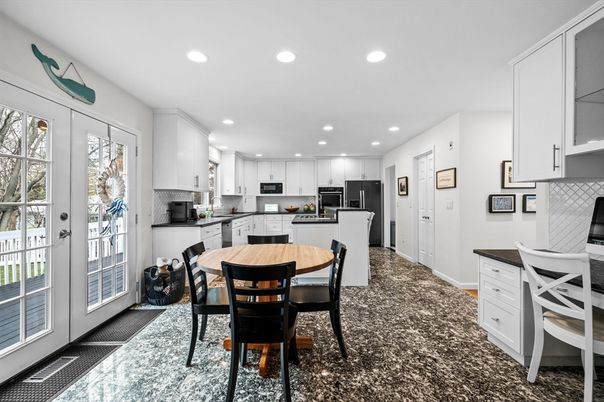 Dining room, Interior, Kitchen, Recessed Lighting, Stainless Steel Appliances