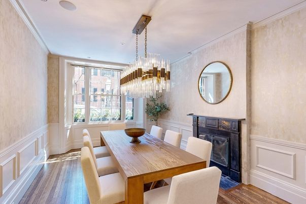 Chandelier, Dining room, Fireplace, Interior, Wood Texture Flooring