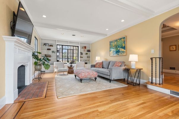 Fireplace, Interior, Living room, Recessed Lighting, Wood Texture Flooring