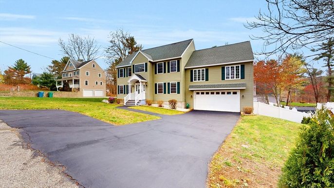 Attached, Backyard, Exterior, Facade, Georgian