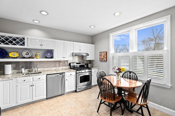 Dining room, Interior, Kitchen, Recessed Lighting, Stainless Steel Appliances