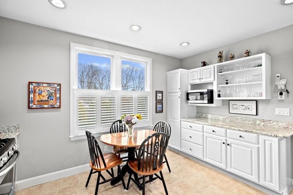 Dining room, Interior, Kitchen, Recessed Lighting