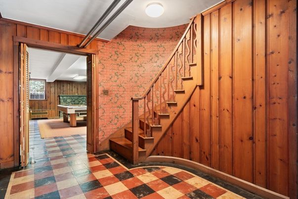 Interior, Wooden Walls
