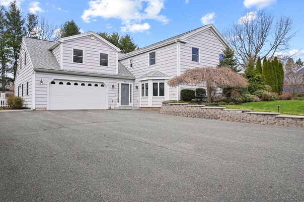 Attached, Exterior, Facade, Farmhouse