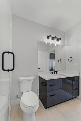 Bathroom, Dual Sink Vanities, Interior