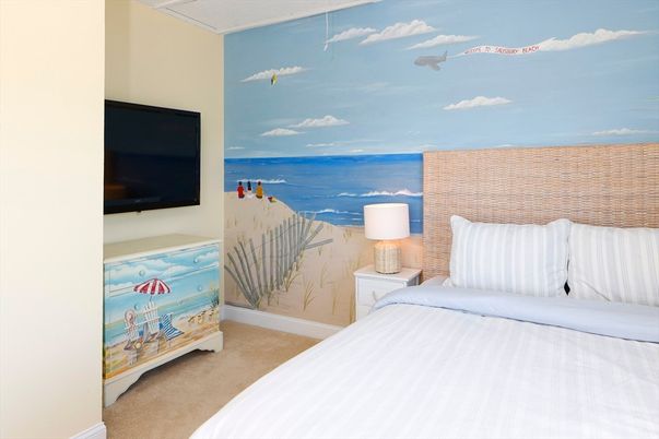 Bedroom, Interior, Water