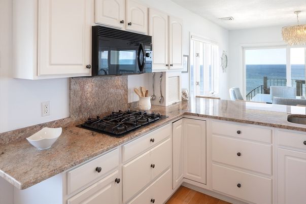 Chandelier, Interior, Kitchen, Water, Wood Texture Flooring