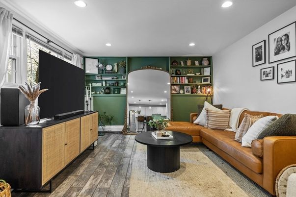 Interior, Living room, Recessed Lighting, Wood Texture Flooring