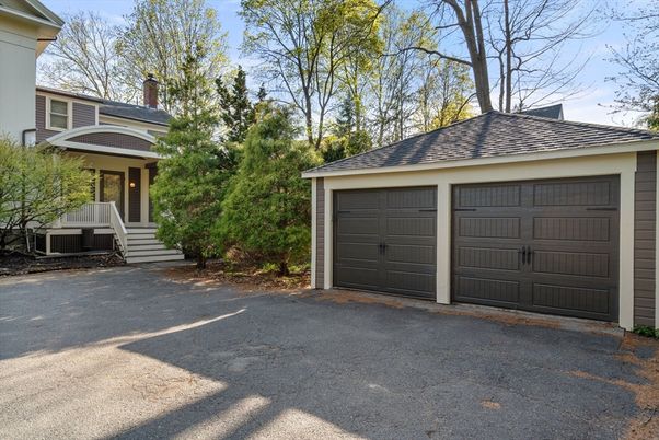 Detached Garage, Exterior