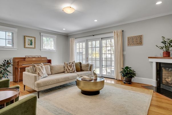 Fireplace, Interior, Living room, Piano, Recessed Lighting, Wood Texture Flooring