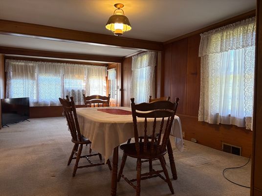 Dining room, Interior