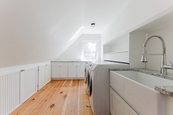 Bedroom, Fireplace, Interior, Recessed Lighting, Wood Texture Flooring