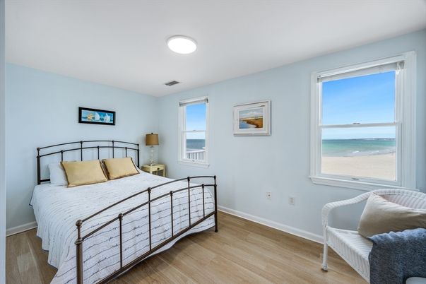 Bedroom, Interior, Water, Wood Texture Flooring