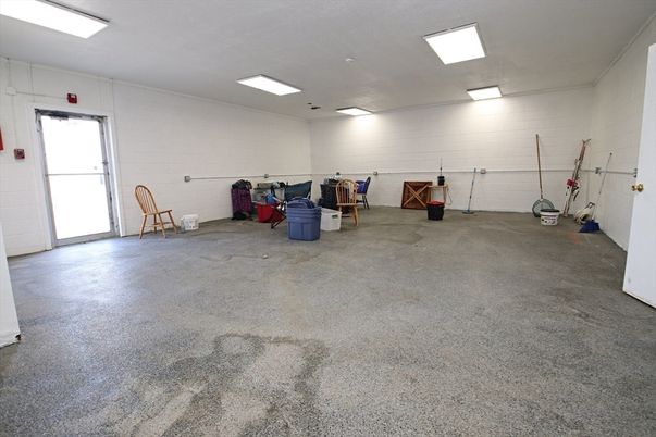 Garage, Interior, Recessed Lighting