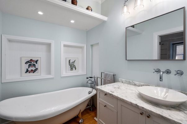 Bathroom, Dual Sink Vanities, Free Standing Baths, Interior, Recessed Lighting